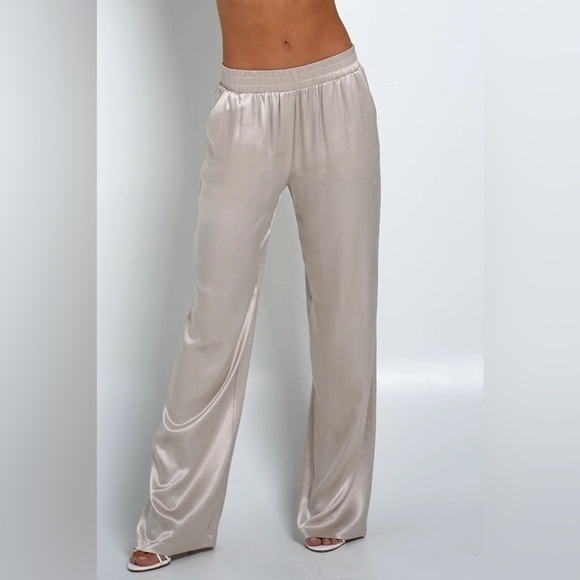 VALE Genta Poppy Pant and Dulce Top in Champagne Set - Picture 6 of 11